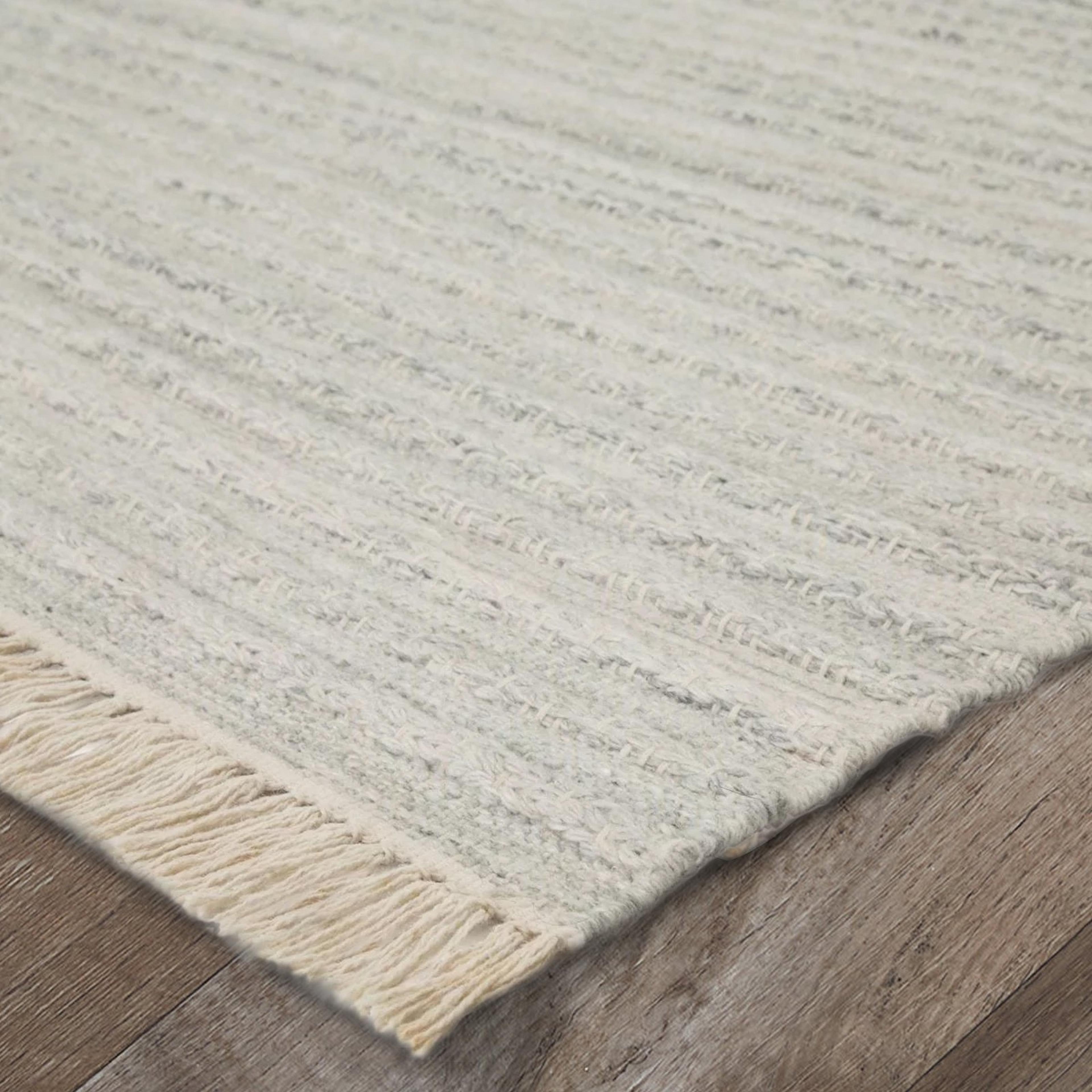 A Arlo Indoor / Outdoor Rug with Light Gray / Cream color