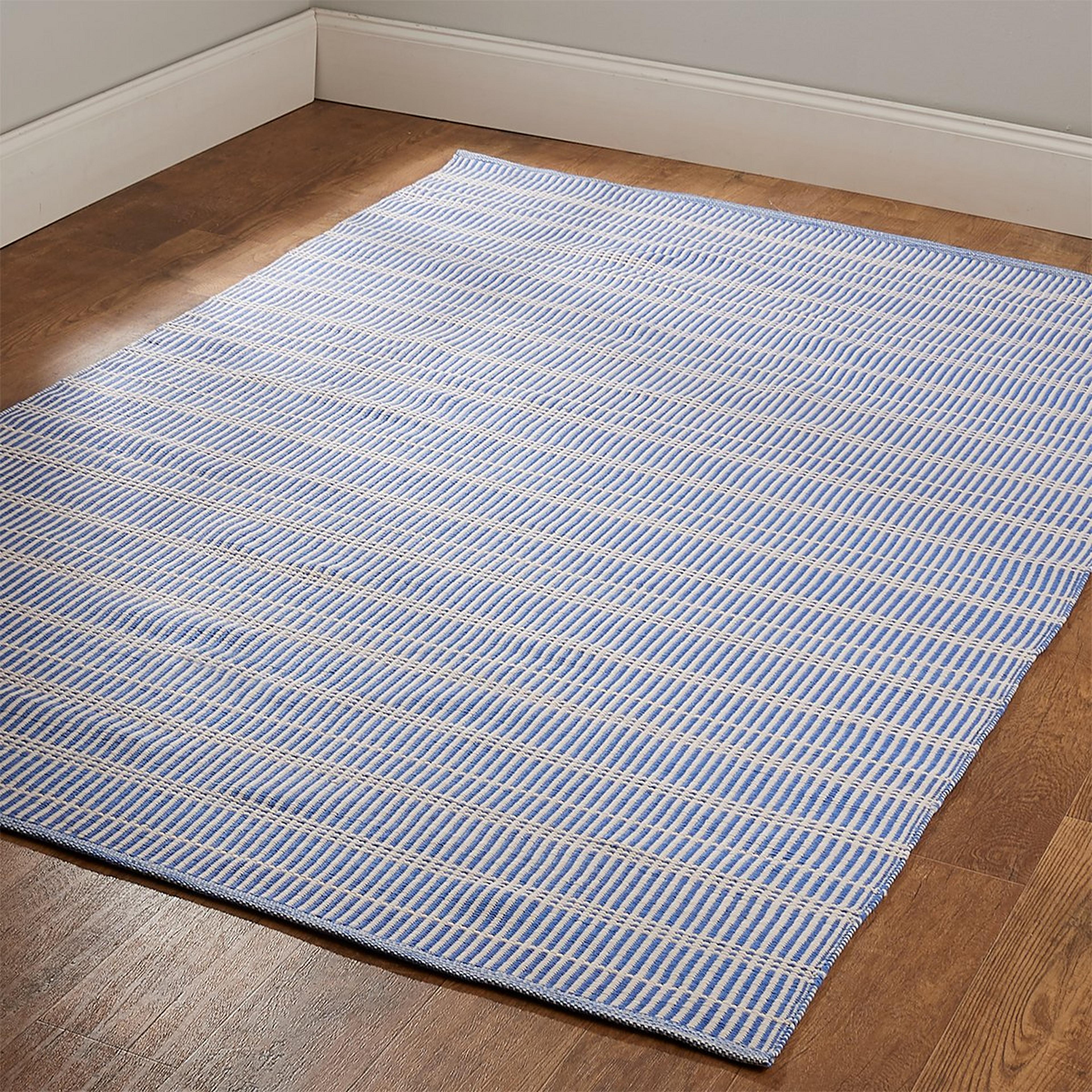 A Helmsdale Indoor / Outdoor Rug with undefined color