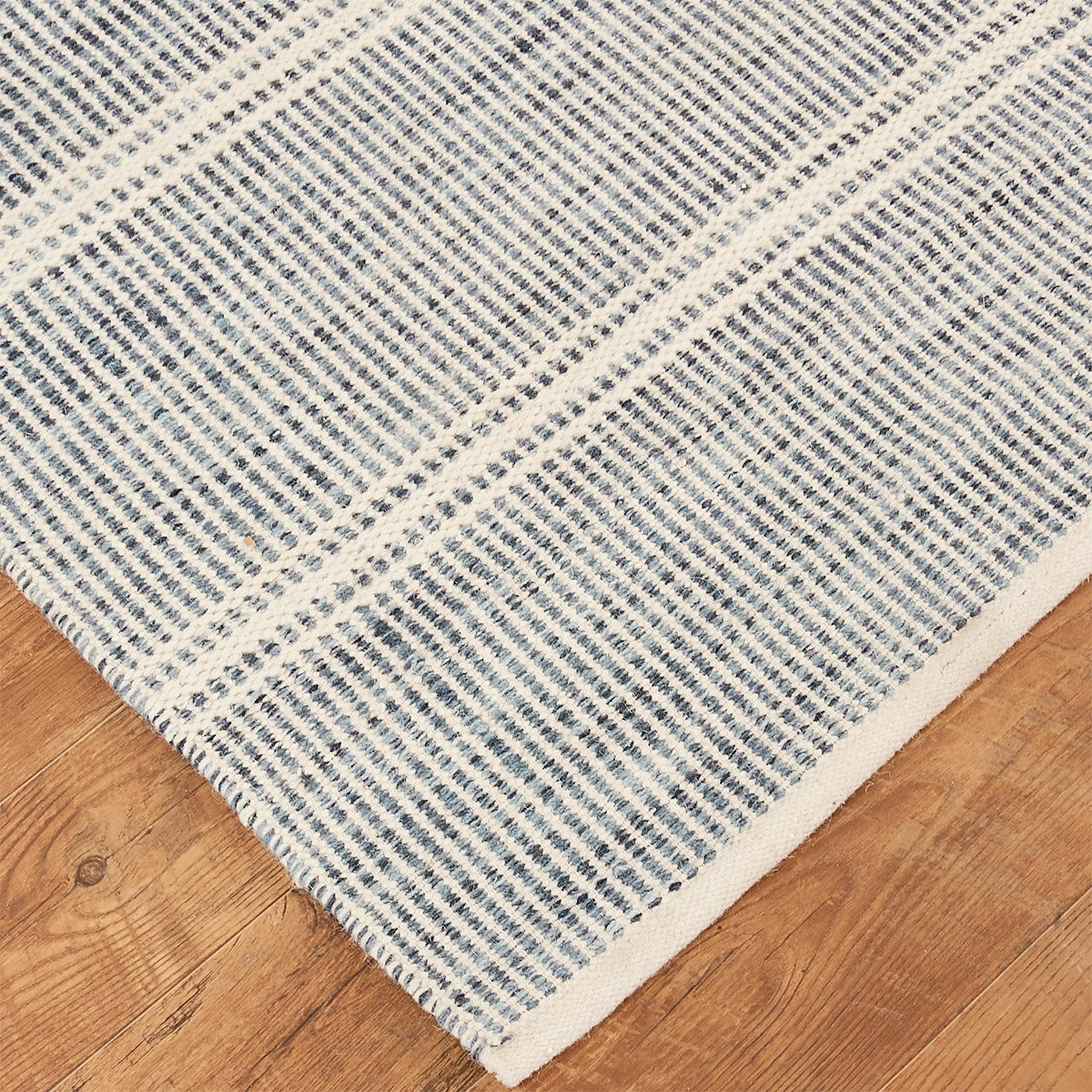 A Arden Avenue Handwoven Rug with Navy / Blue / Ivory color