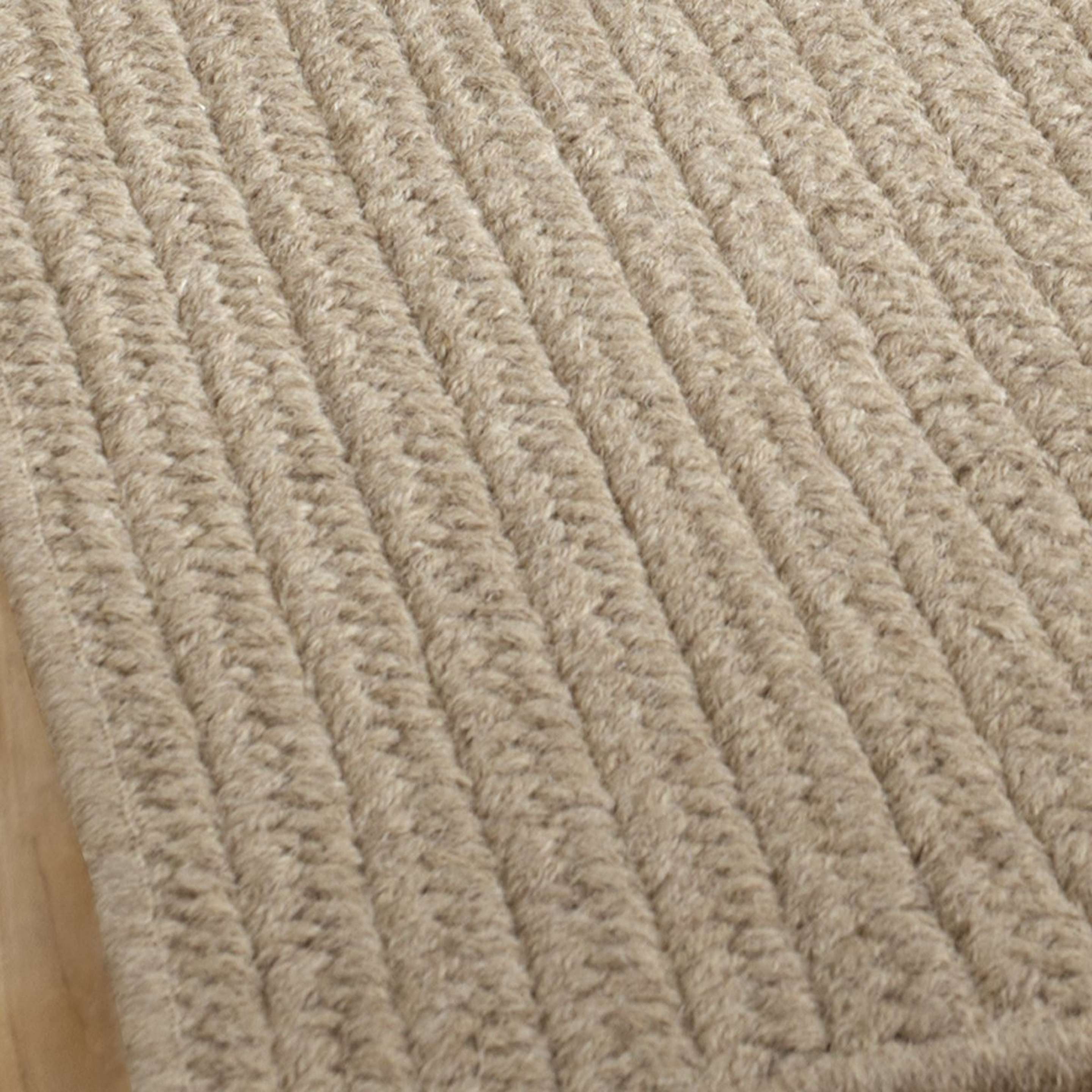 A Eco-Friendly Solid Braided Wool Rugs with Natural color