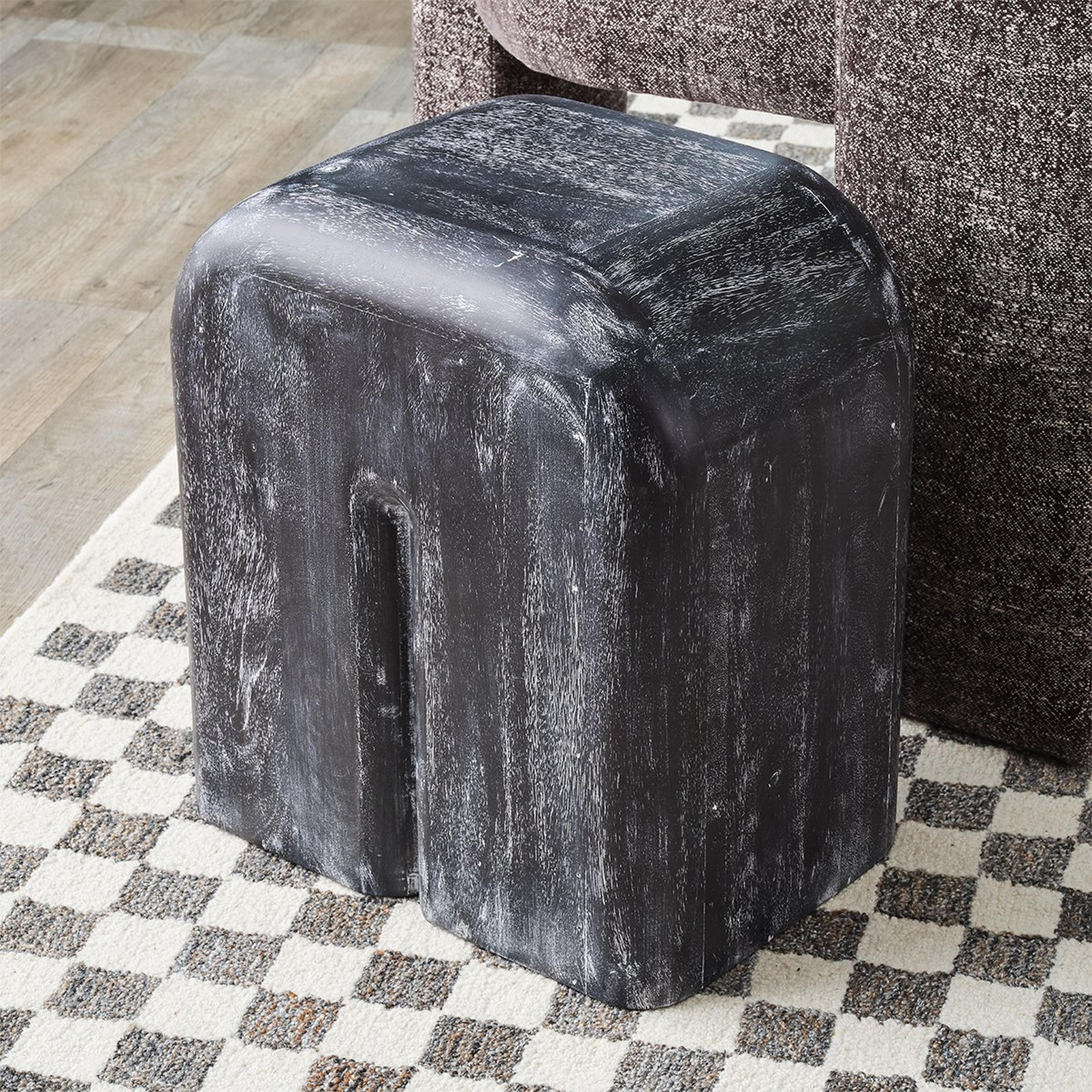 A Export Accent Table with undefined color