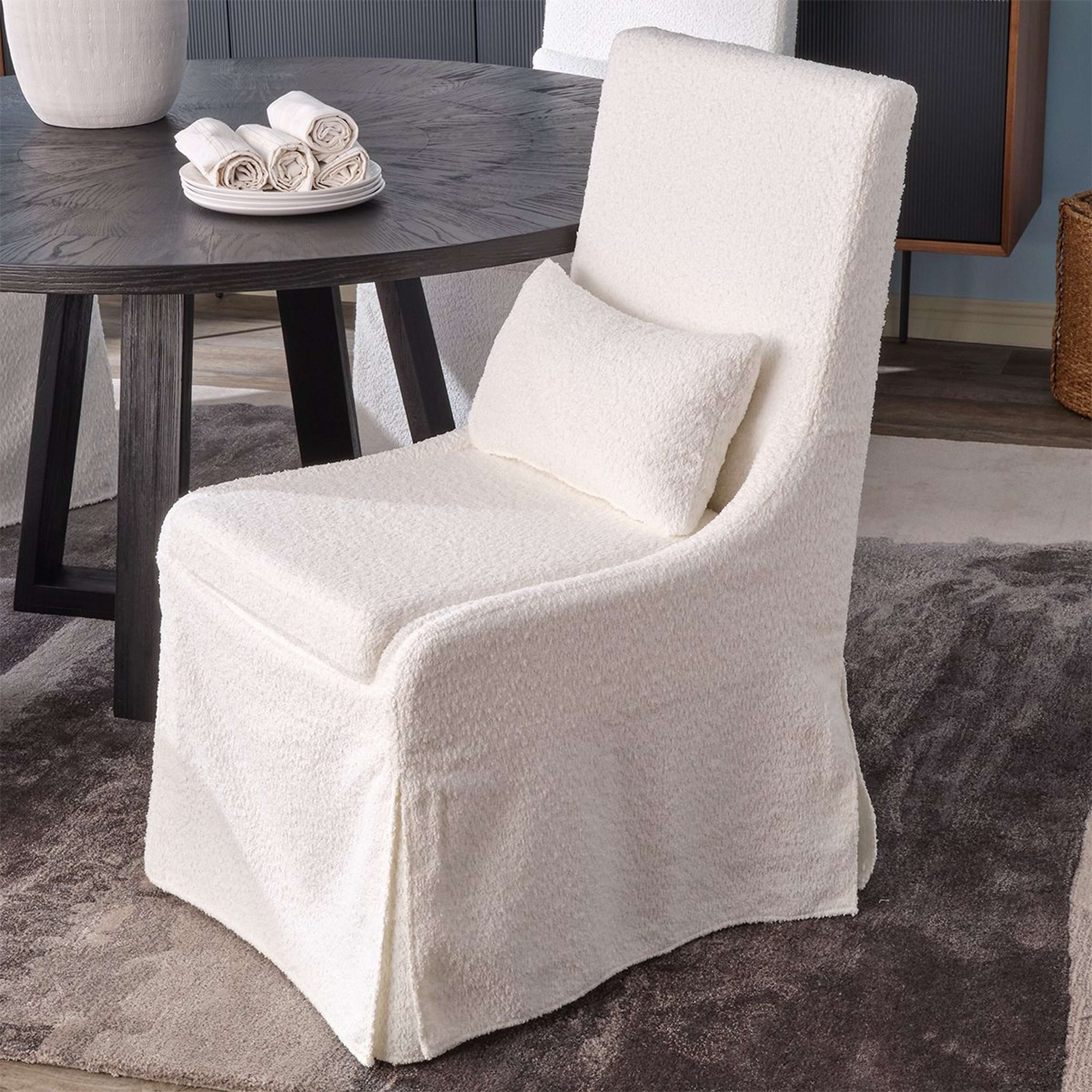 A Sedia Dining Chair with White color