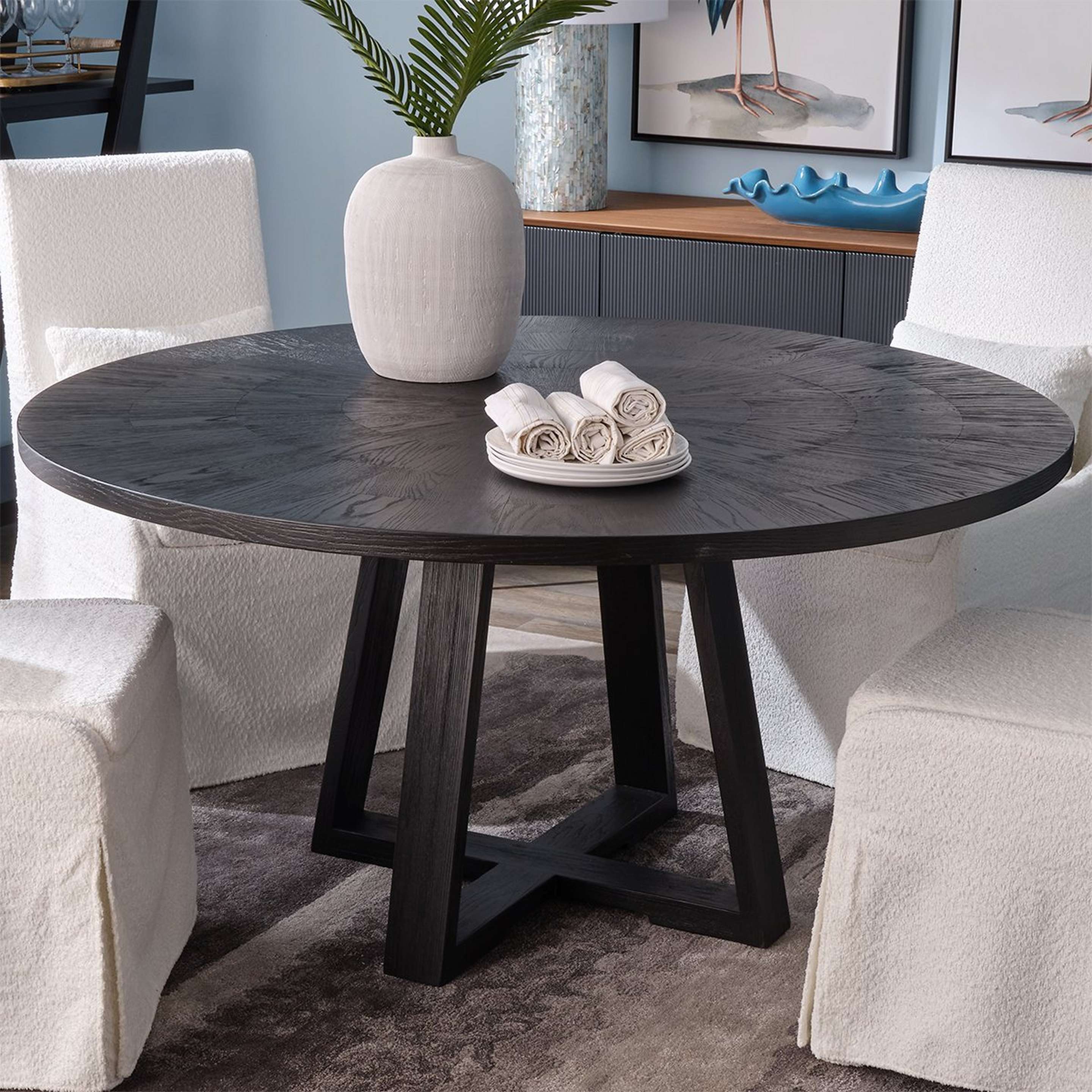 A Tavolo Dining Table with Black color