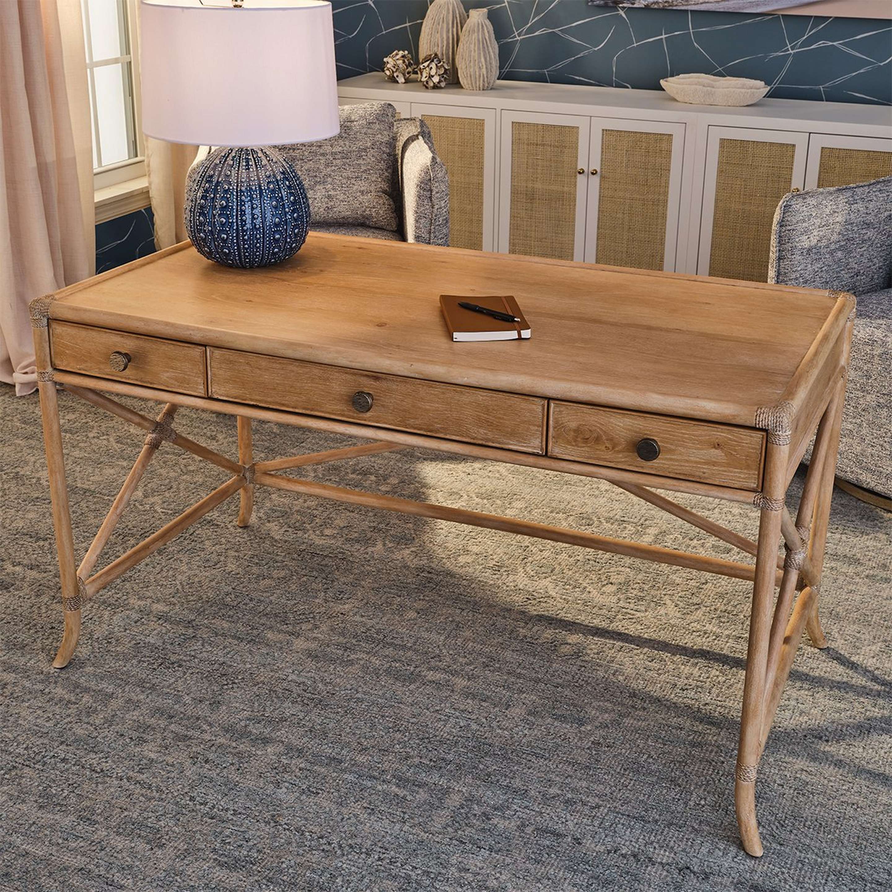 Kotai Writing Desk