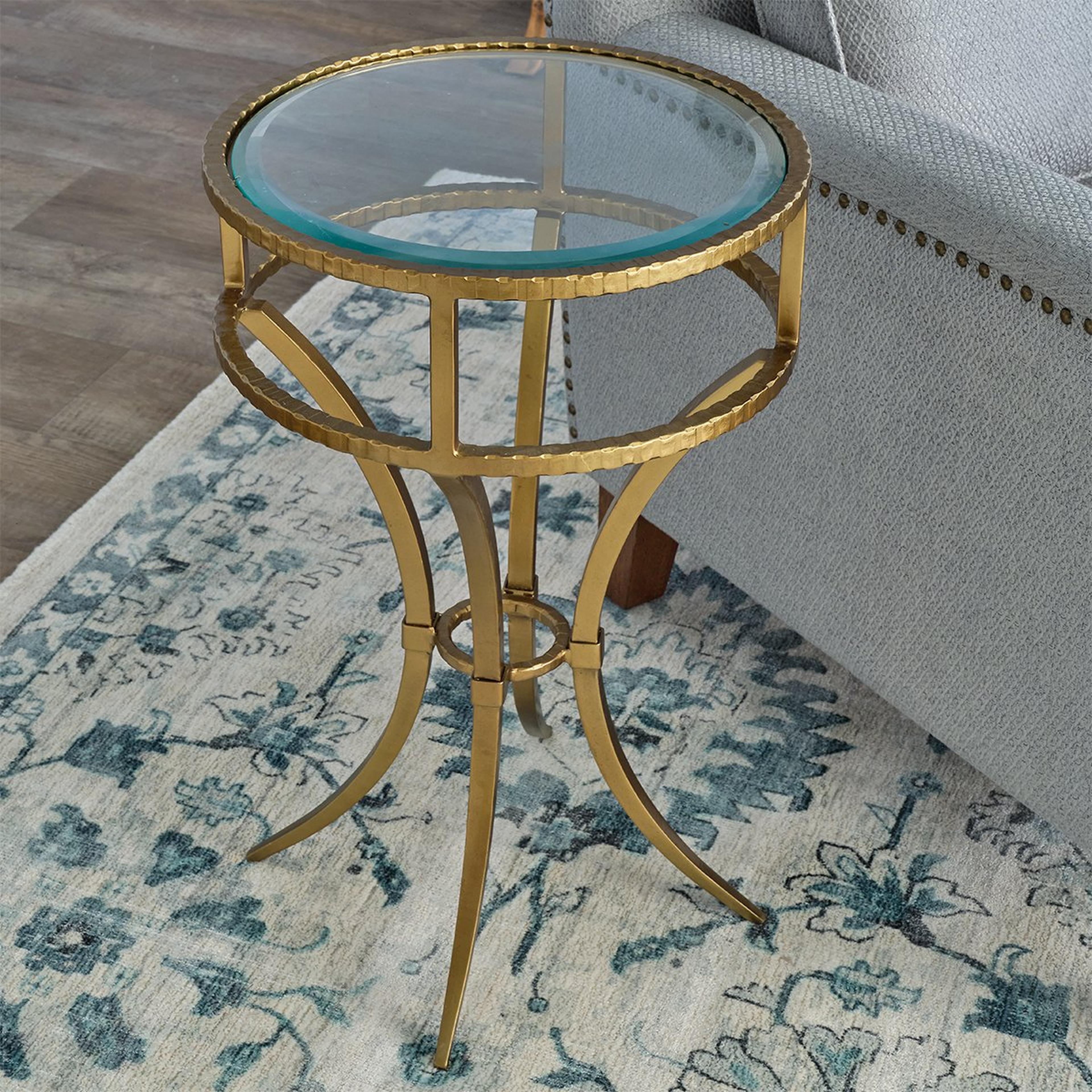 A Callee End Table with Gold / Clear Glass color