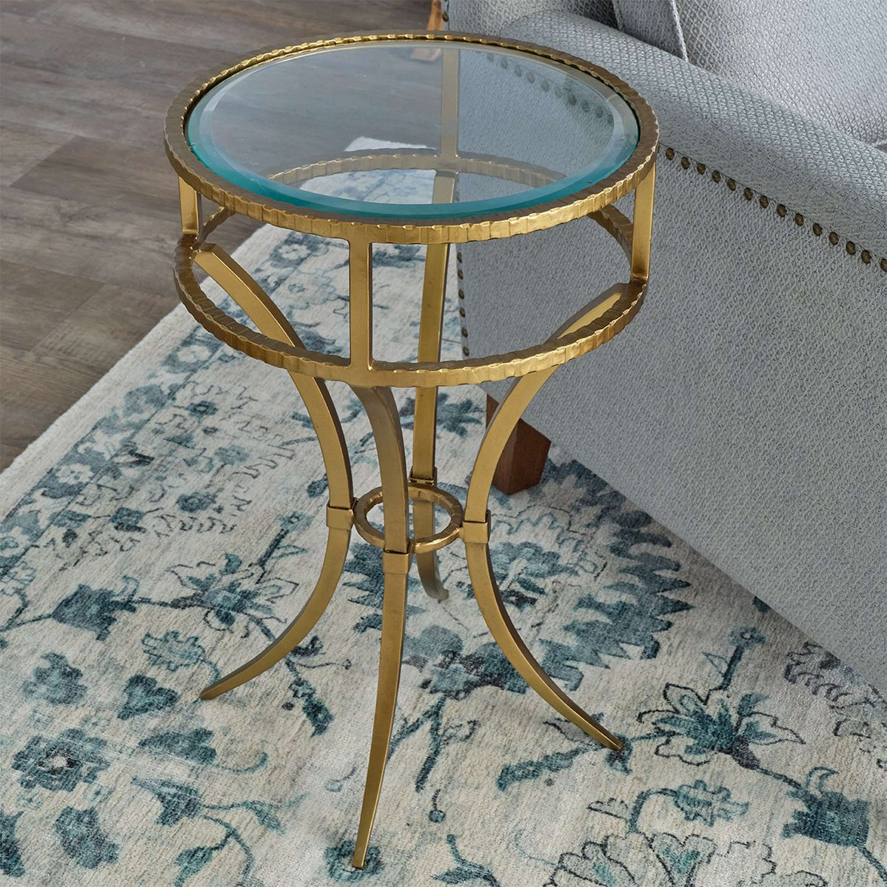 A Callee End Table with Gold / Clear Glass color