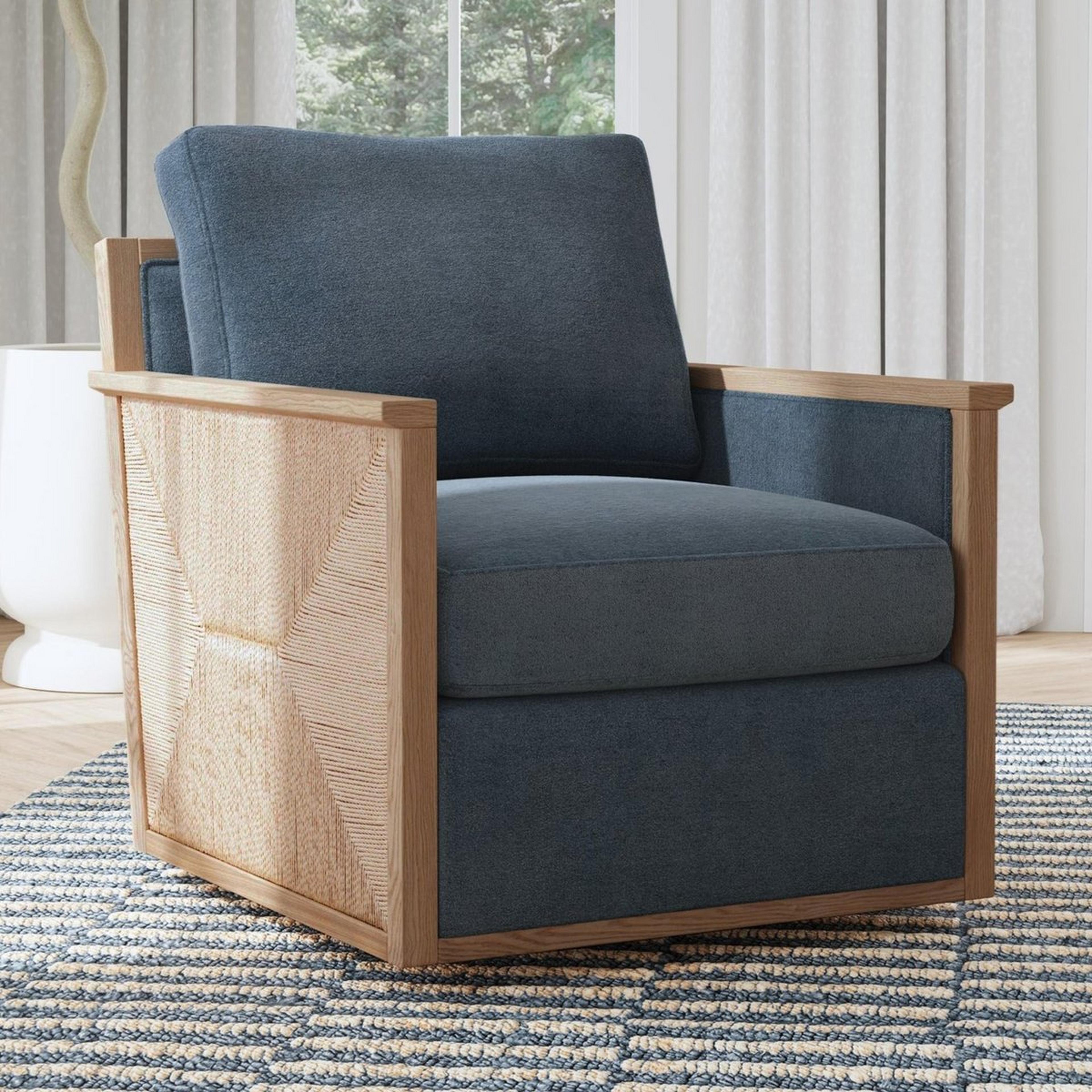 A Malters Swivel Chair - Rope with Blue / Natural color