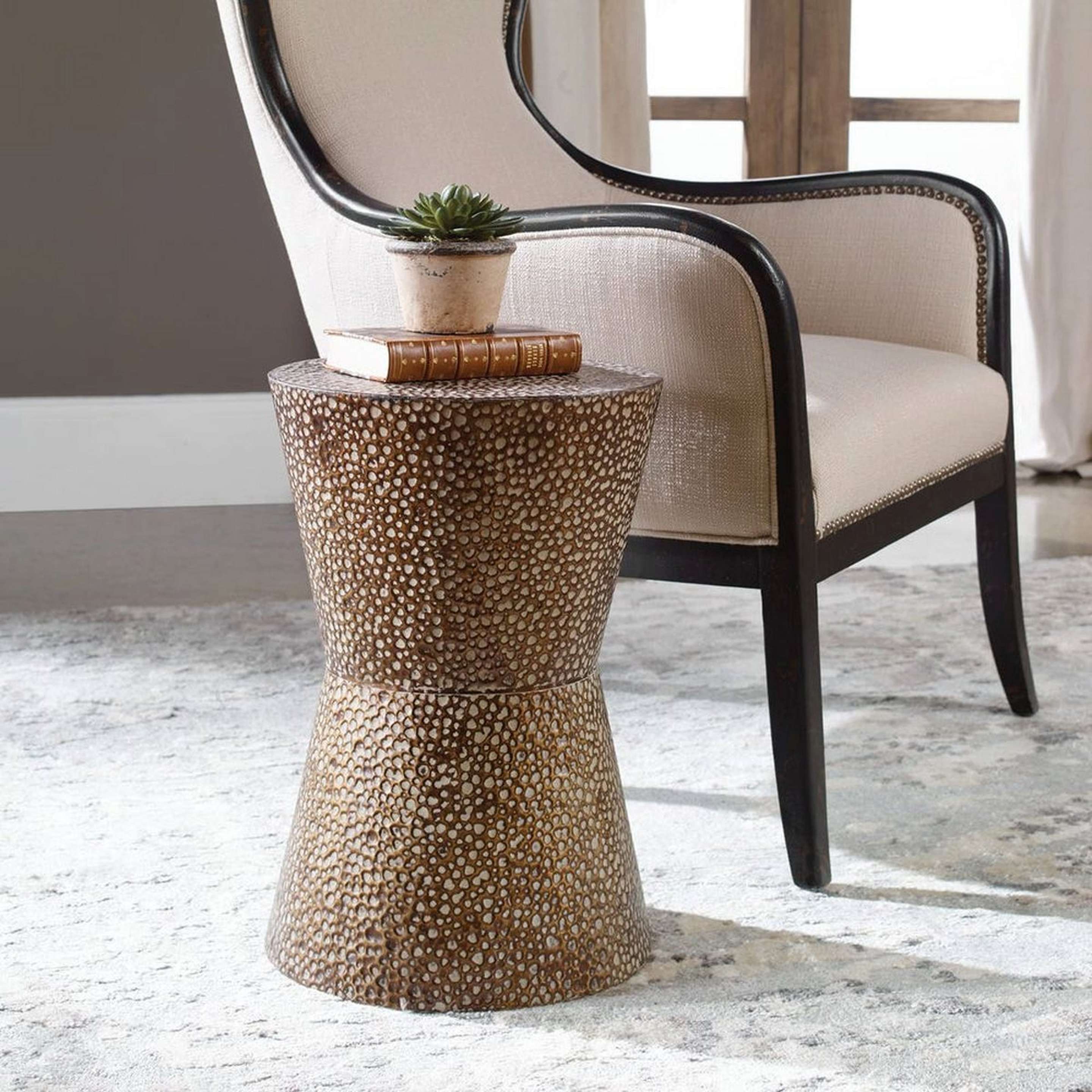 A Stanza End Table with Hammered Copper Bronze color