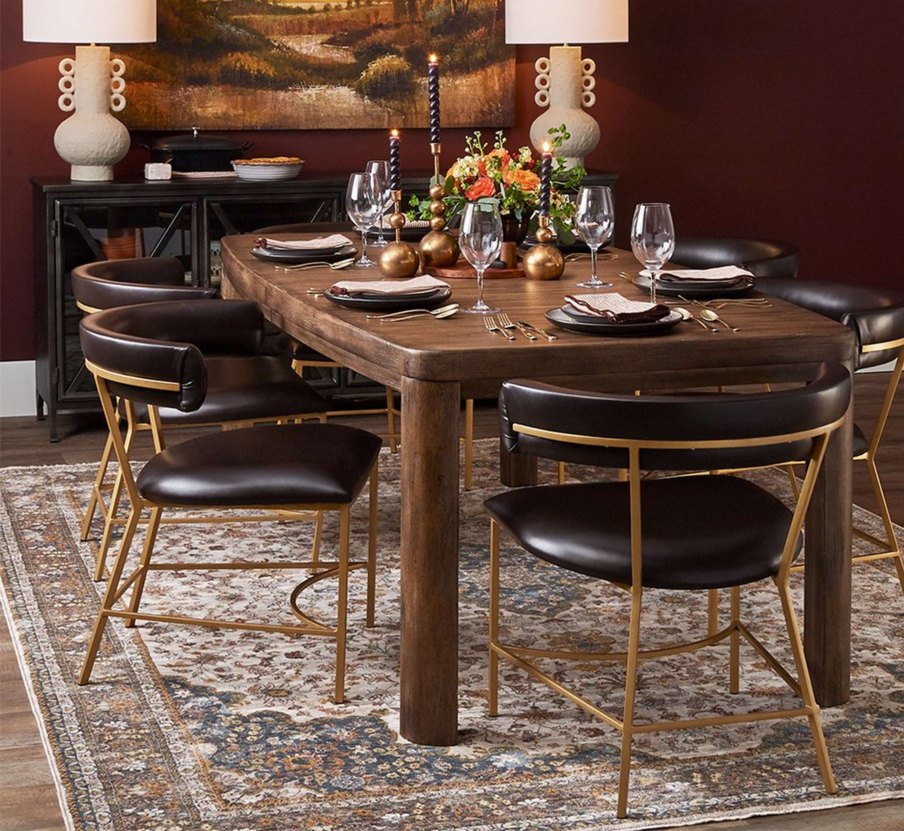 Holiday Dining Room with Accent Furniture