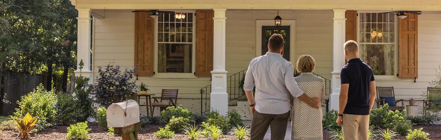 Erin & Ben Napier on HGTV's Home Town