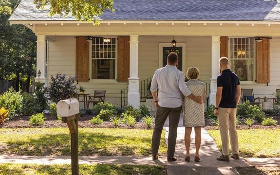 As Seen on Home Town with Erin and Ben Napier