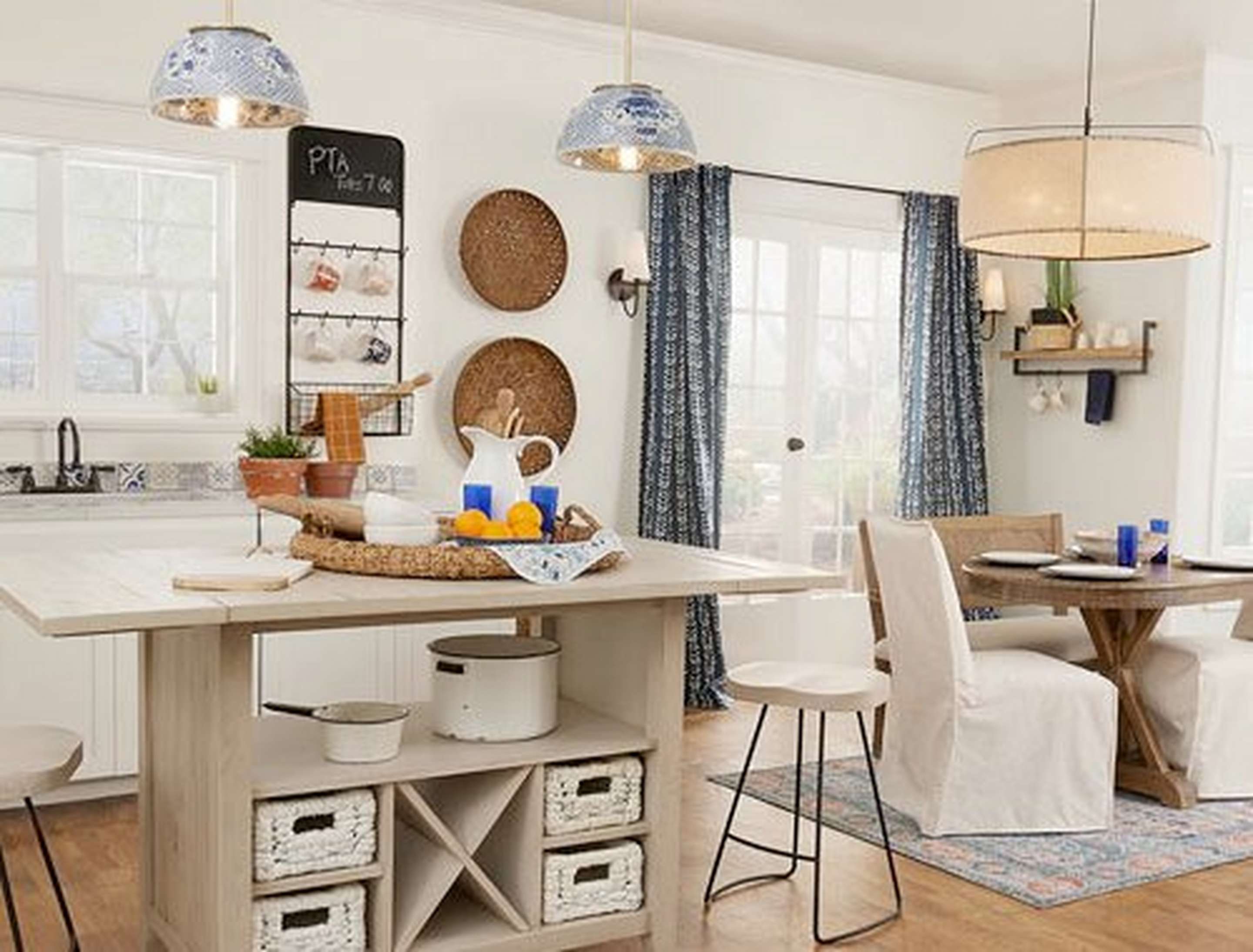 Kitchen Lighting Layers: Ambient, Task & Decorative Lighting