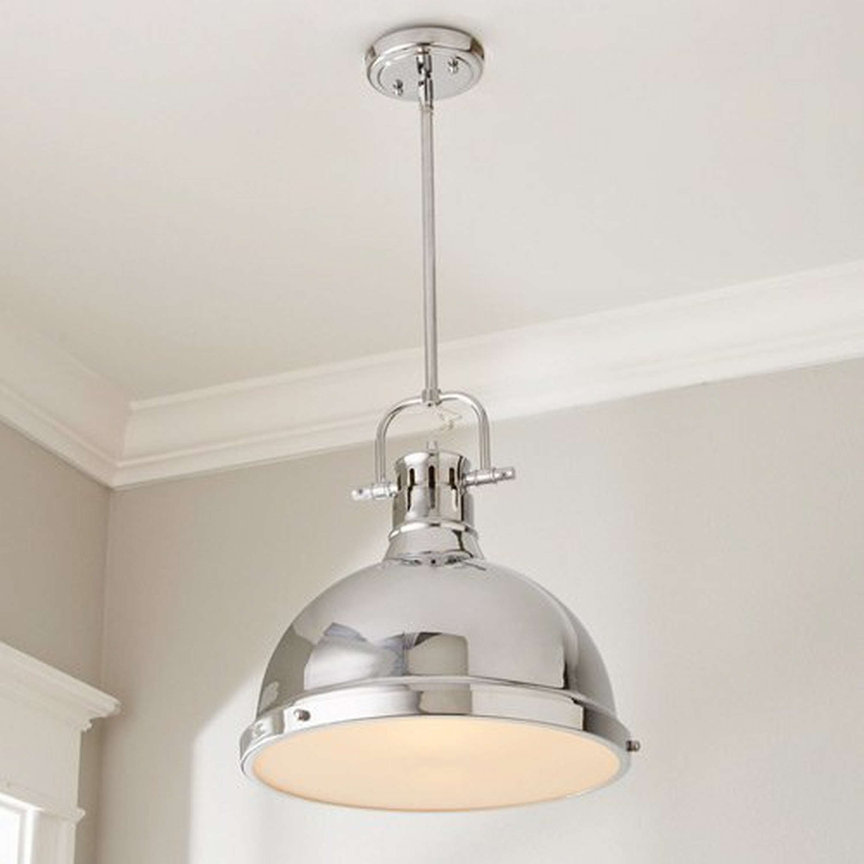 Pendant light with downrod