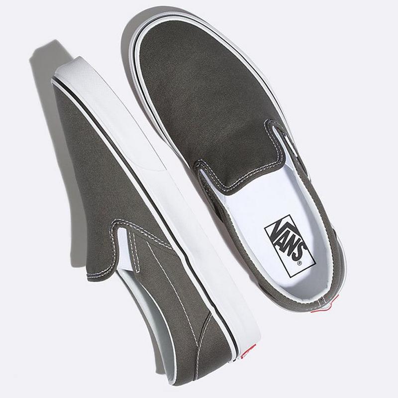 Vans Men's Classic Slip-On Shoe