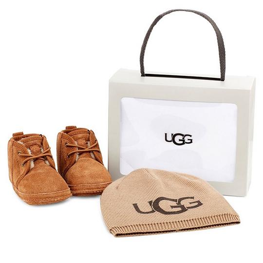 UGG Ensemble bottes Neumel   tuque   logo pour b b s  0-18M 