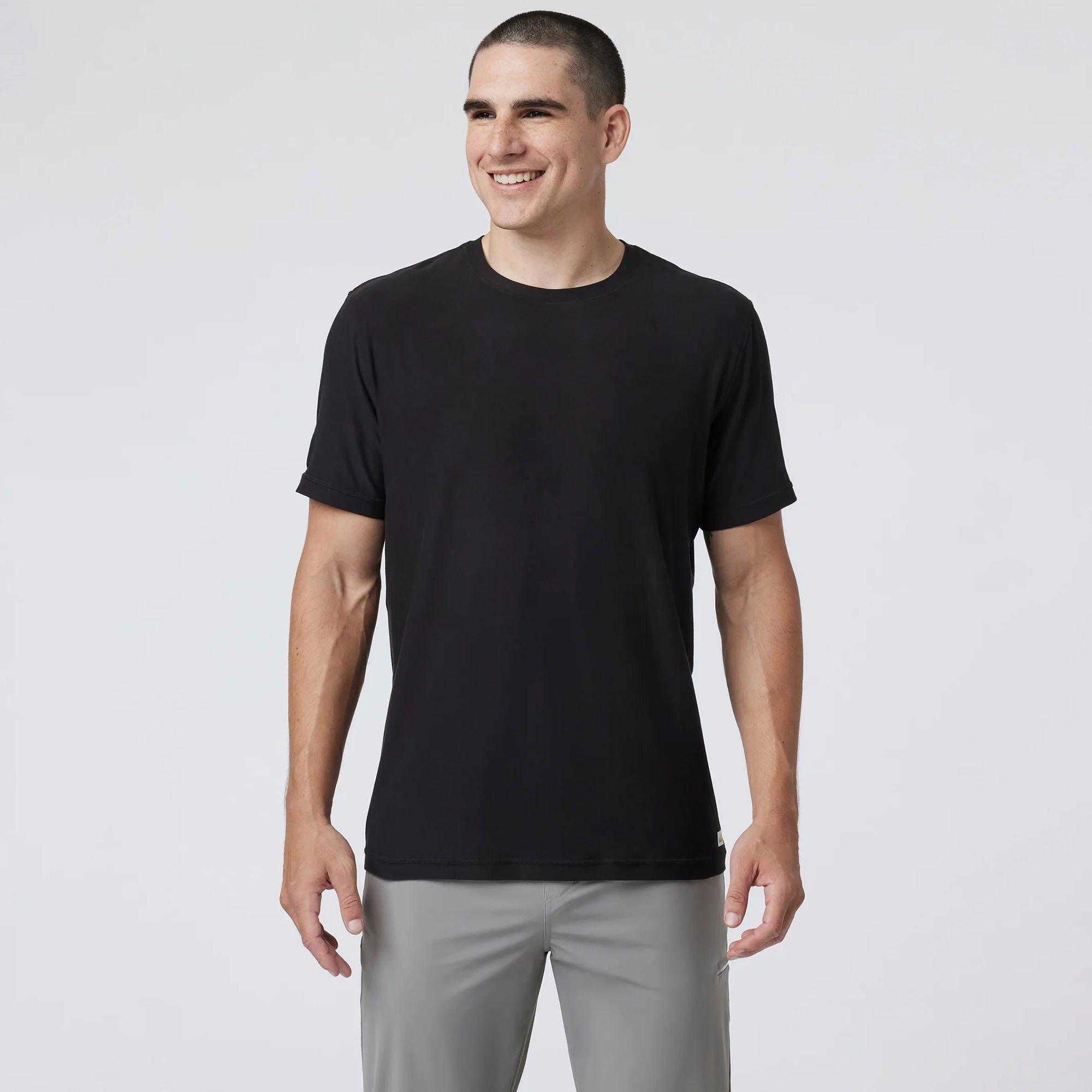 Vuori | Men's Strato Tech T-Shirt, Black, Size Medium