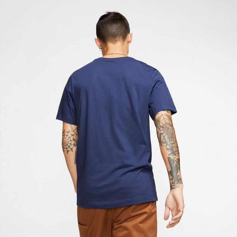 Nike Men's Sportswear Club T-Shirt