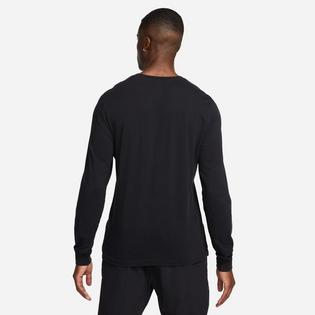 Nike Men's Sportswear Long Sleeve T-Shirt