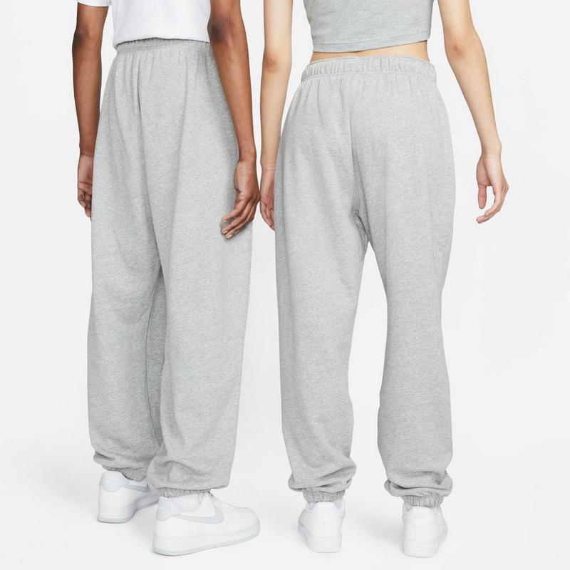 Nike Pantalon de jogging surdimensionn&eacute; en molleton Sportswear Club pour femmes