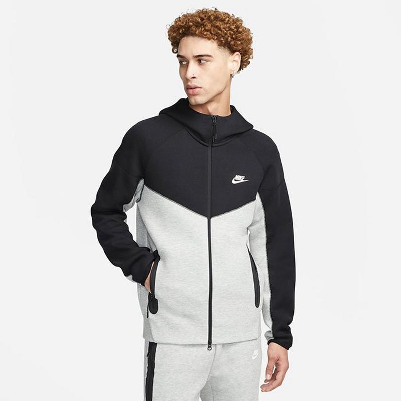 Nike Chandail &agrave; capuchon avec glissi&egrave;re Tech Fleece Windrunner pour hommes