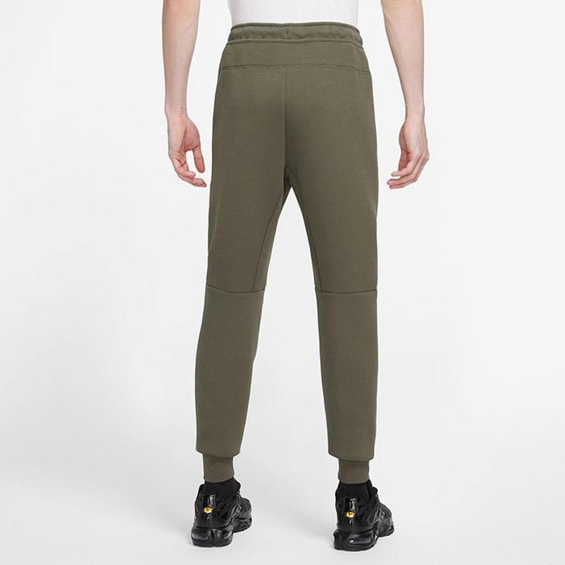 Nike Pantalon de jogging ajust&eacute; Tech Fleece pour hommes