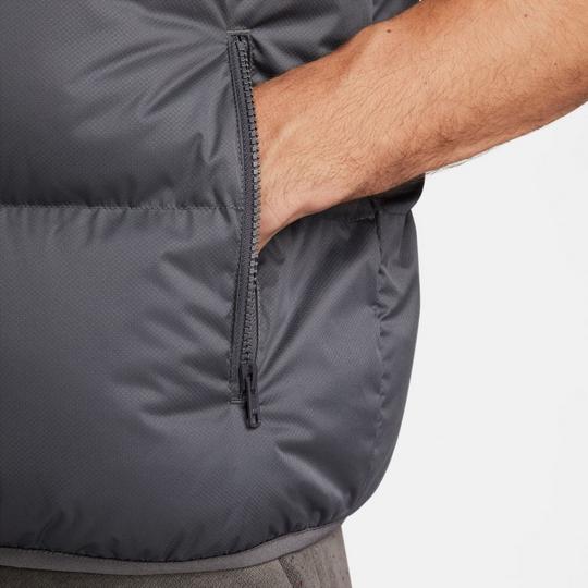 Men's Club Therma-FIT Puffer Vest | Nike | Sporting Life Online Men's Club Therma-FIT Puffer Vest | Nike | Sporting Life Online