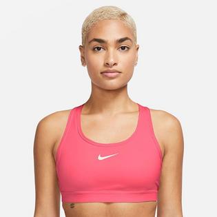 Nike Soutien-gorge de sport rembourr&eacute; &agrave; soutien moyen Swoosh pour femmes