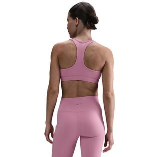 Nike Soutien-gorge de sport rembourr&eacute; &agrave; soutien moyen Swoosh pour femmes