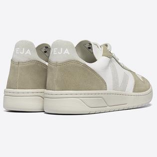 Veja Unisex V-10 ChromeFree Leather Sneaker