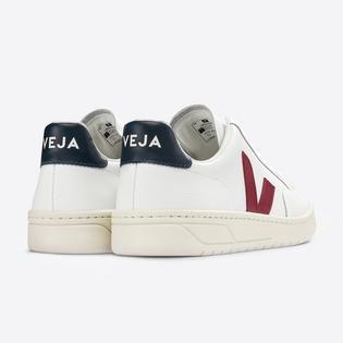 Veja Unisex V-12 Leather Sneaker