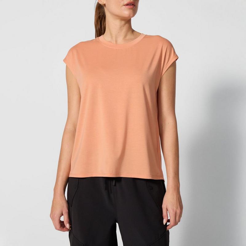 MPG Women's Dynamic Sleeveless Top