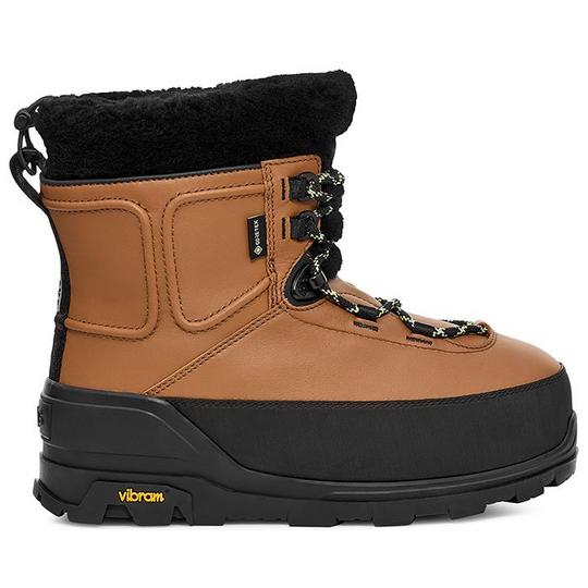 UGG Men s Shasta Mid Boot