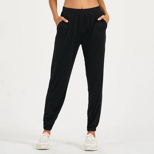 Vuori Women s Boyfriend Jogger Pant