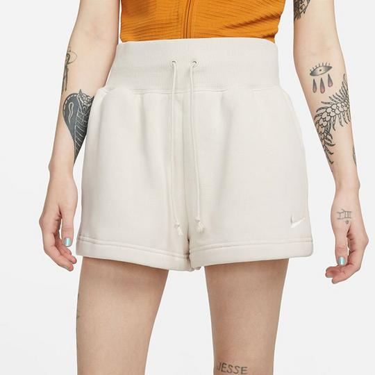Nike Women s Sportswear Phoenix Fleece High Waist Short