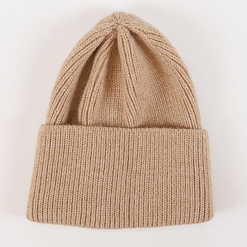 Lyla + Luxe Tuque en tricot c&ocirc;tel&eacute; pour femmes