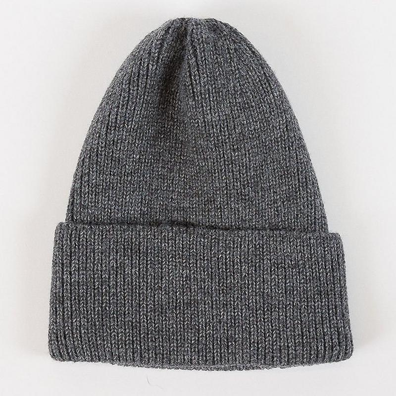 Lyla + Luxe Tuque en tricot c&ocirc;tel&eacute; pour femmes
