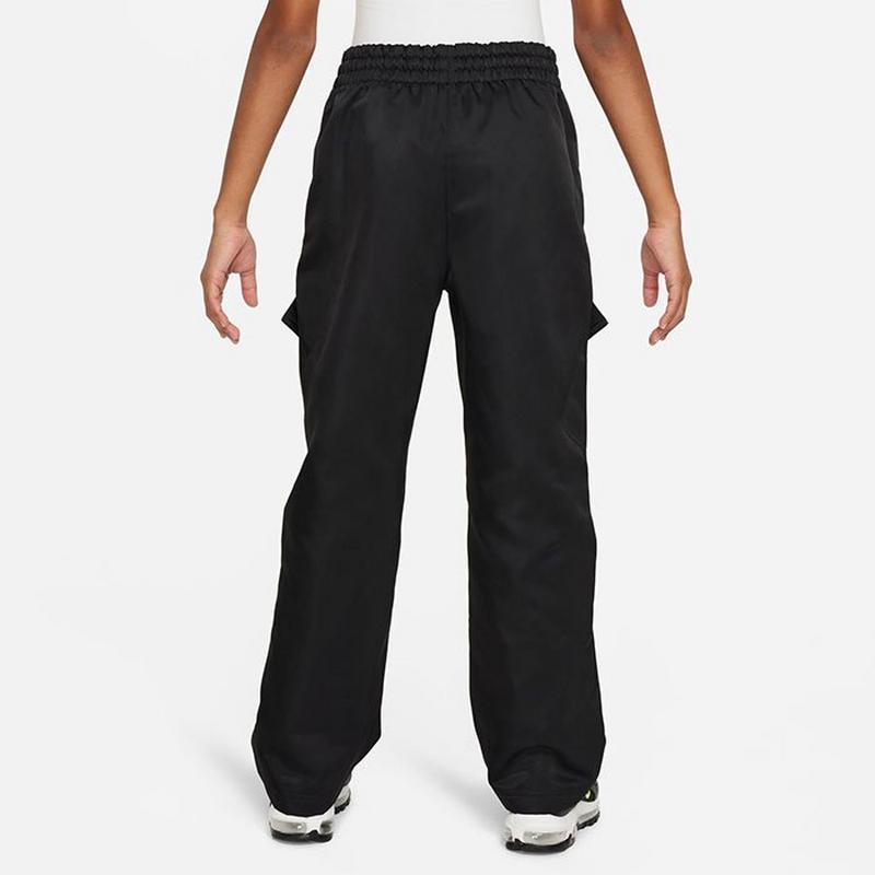Nike Pantalon de surv&ecirc;tement &agrave; jambe large Sportswear pour filles juniors [7-16]