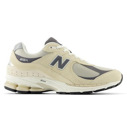 New Balance Men s 2002R Shoe