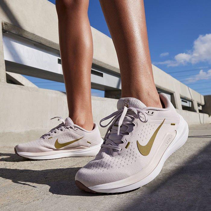 Women's Winflo 10 Running Shoe | Nike | Sporting Life Online