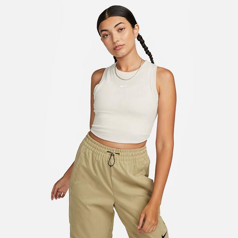 Nike Camisole court Sportswear Chill Knit &agrave; nervures miniatures pour femmes