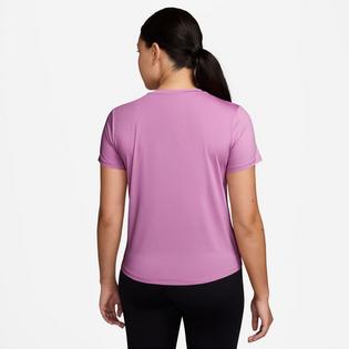 Nike Haut &agrave; manches courtes One Classic Dri-FIT pour femmes