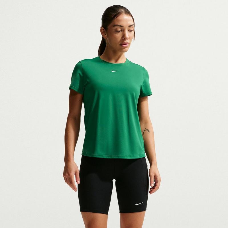 Nike Haut &agrave; manches courtes One Classic Dri-FIT pour femmes