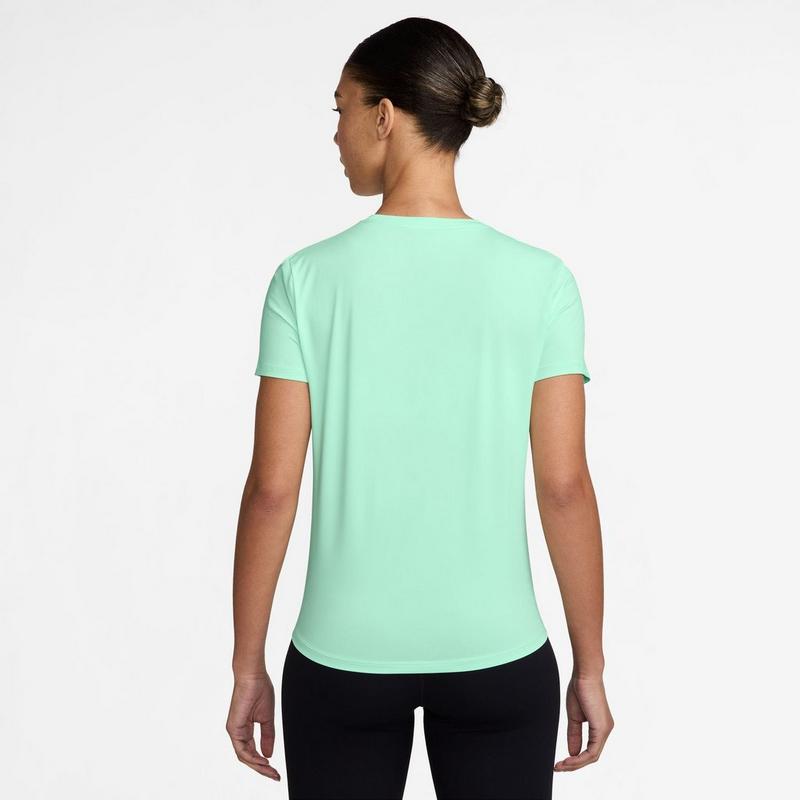 Nike Haut &agrave; manches courtes One Classic Dri-FIT pour femmes