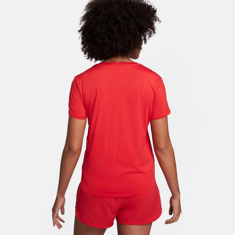 Nike Haut &agrave; manches courtes One Classic Dri-FIT pour femmes