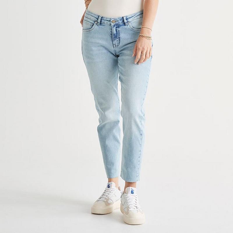 DUER Jean Performance Denim Girlfriend pour femmes