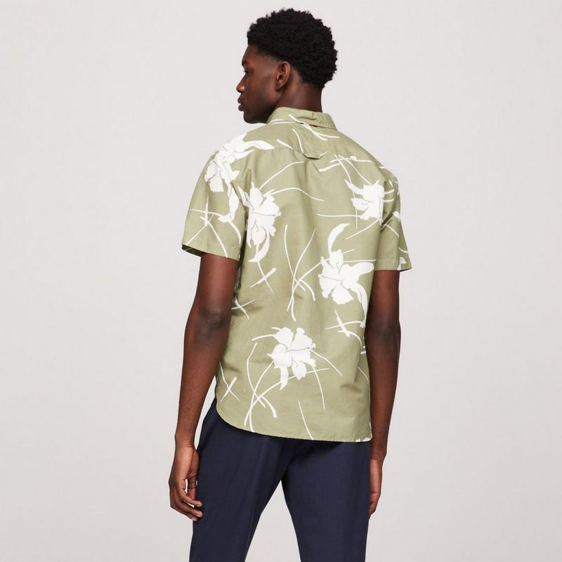 Tommy Hilfiger Chemise &agrave; motif floral avec coupe standard pour hommes