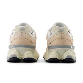 New Balance Unisex 9060 Shoe