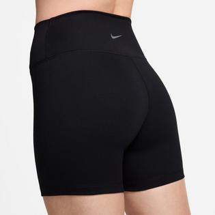 Nike Short de v&eacute;lo taille haute de 5 po pour femmes