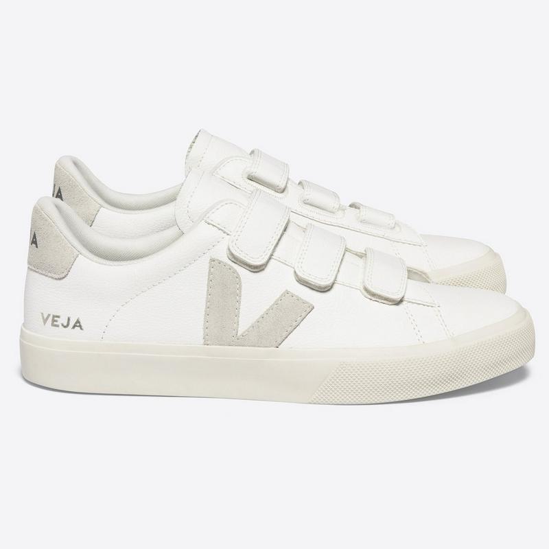 Veja Women's Recife Leather Sneaker