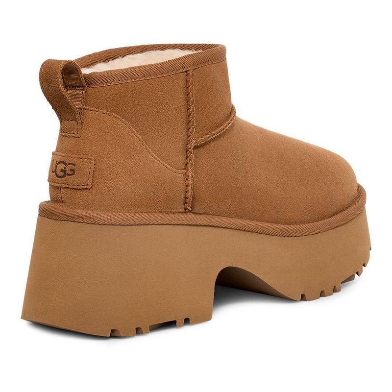 UGG Botte Classic Ultra Mini New Heights pour femmes